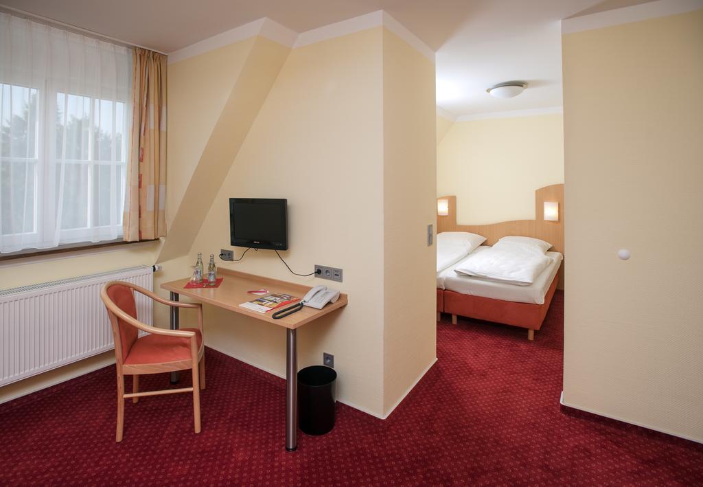 Johanniterhotel Nieder Weisel المظهر الخارجي الصورة